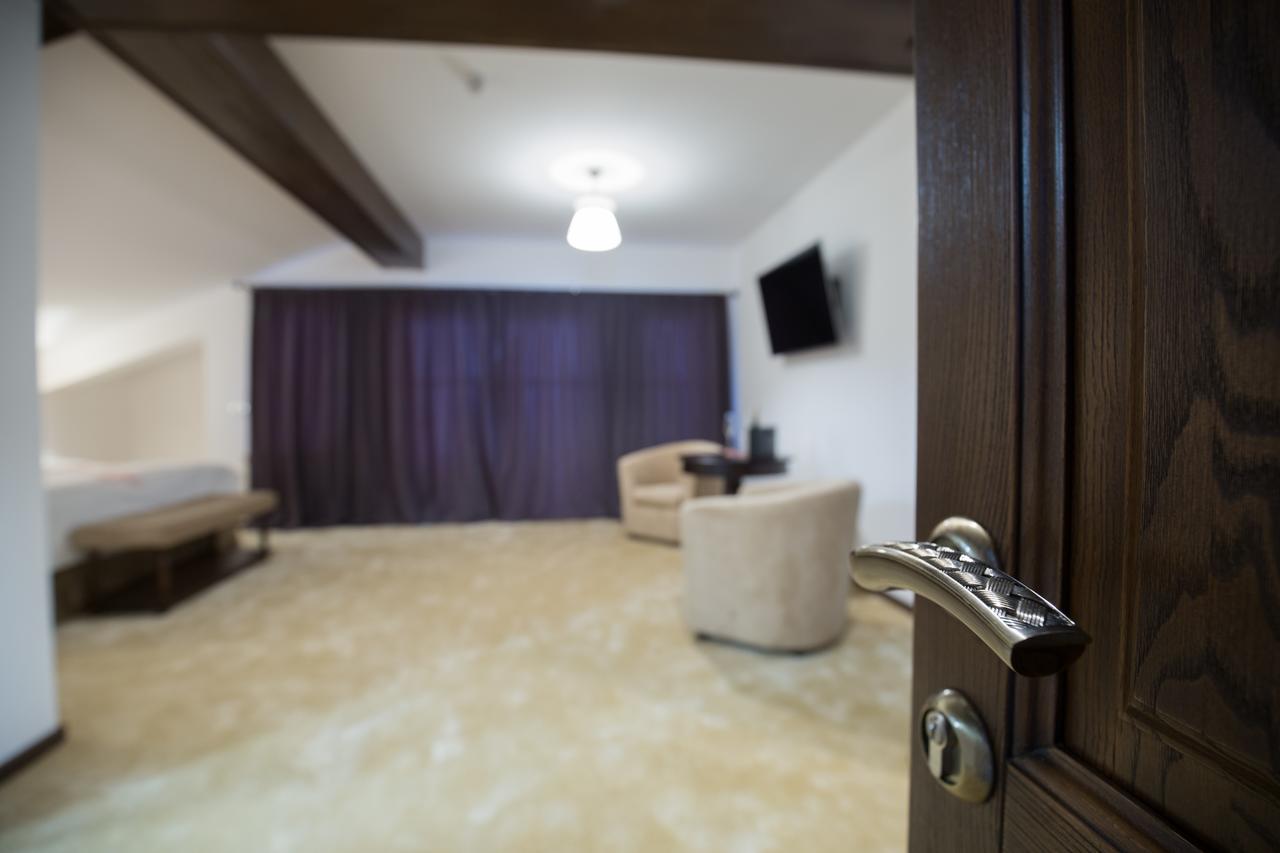 Bran Monte Crai Chalet Екстер'єр фото